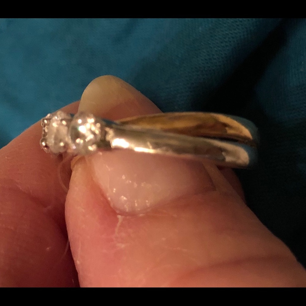 Bella Luce 3.01 TCW Simulated 7 Diamond Ring - Picture 6 of 7